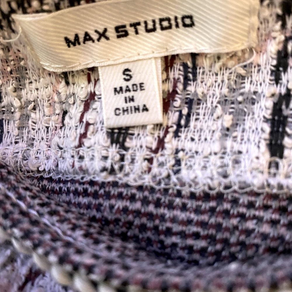 Max Studio- long sleeve, Knee high dress, Size Small